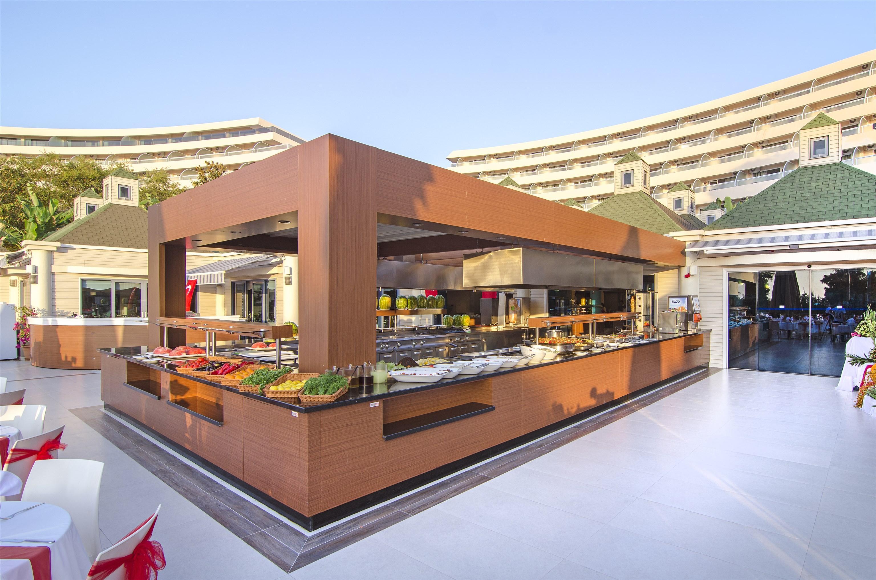 Hotel The Grand Blue Sky International Kusadası Exterior foto