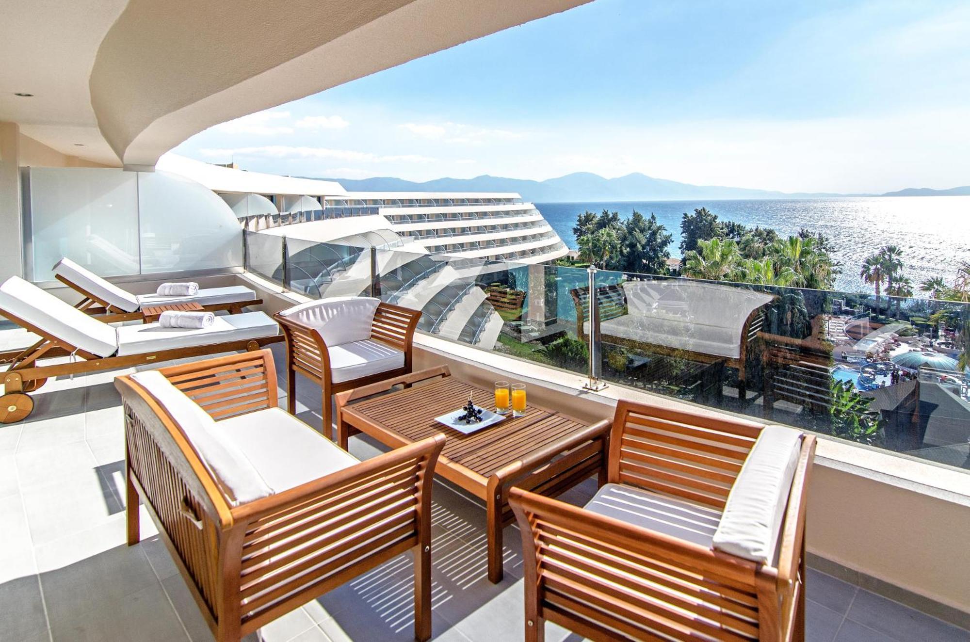 Hotel The Grand Blue Sky International Kusadası Exterior foto