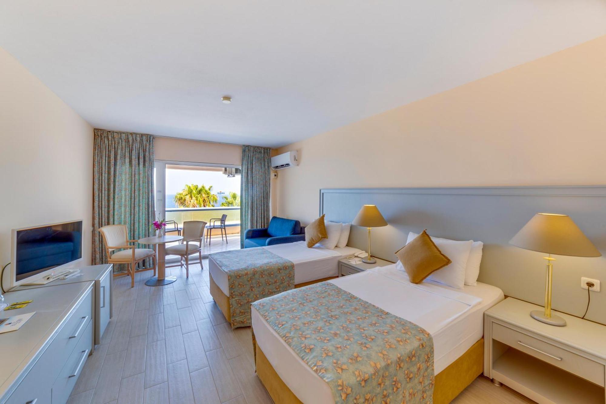 Hotel The Grand Blue Sky International Kusadası Exterior foto