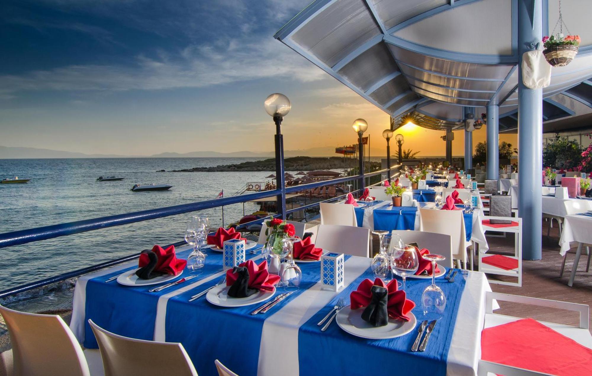 Hotel The Grand Blue Sky International Kusadası Exterior foto