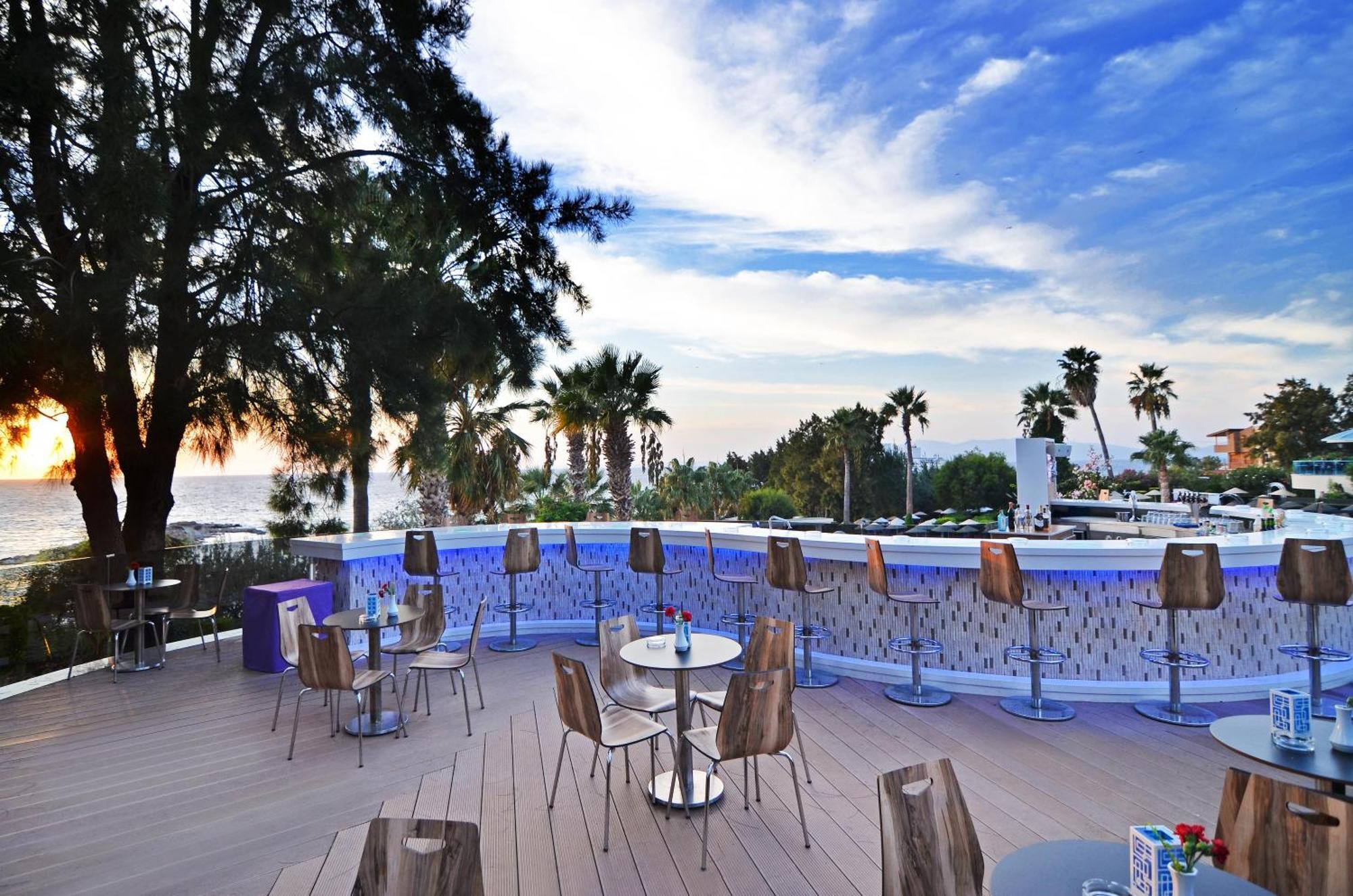 Hotel The Grand Blue Sky International Kusadası Exterior foto