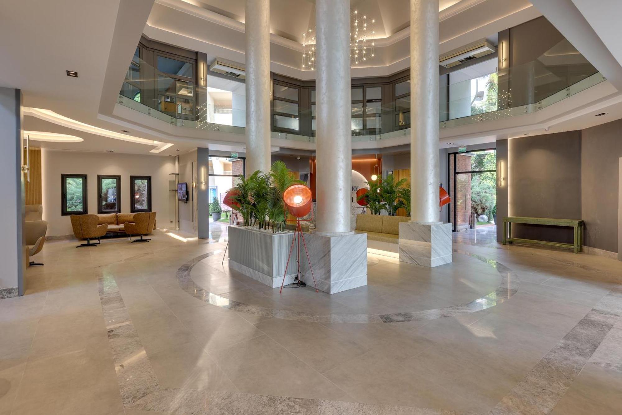 Hotel The Grand Blue Sky International Kusadası Exterior foto